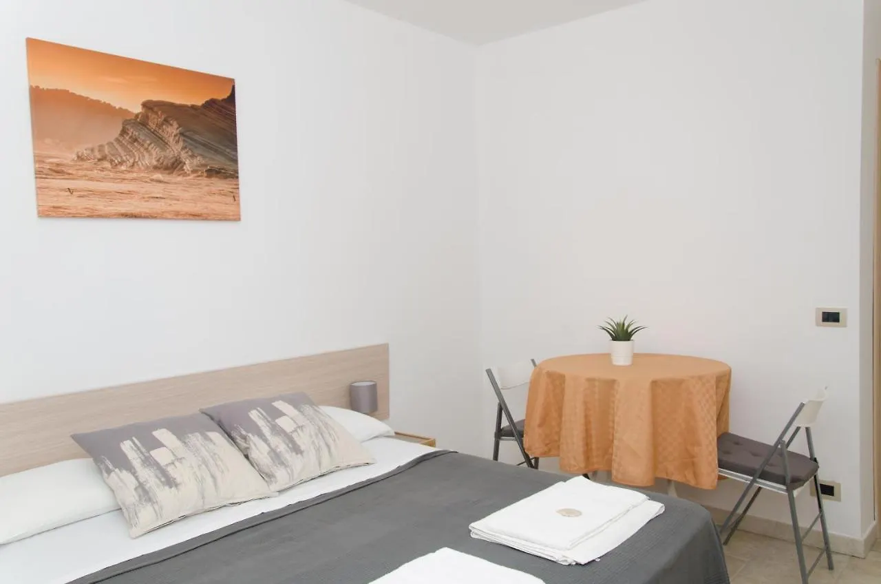 Guest House Del Lido Porto Empedocle